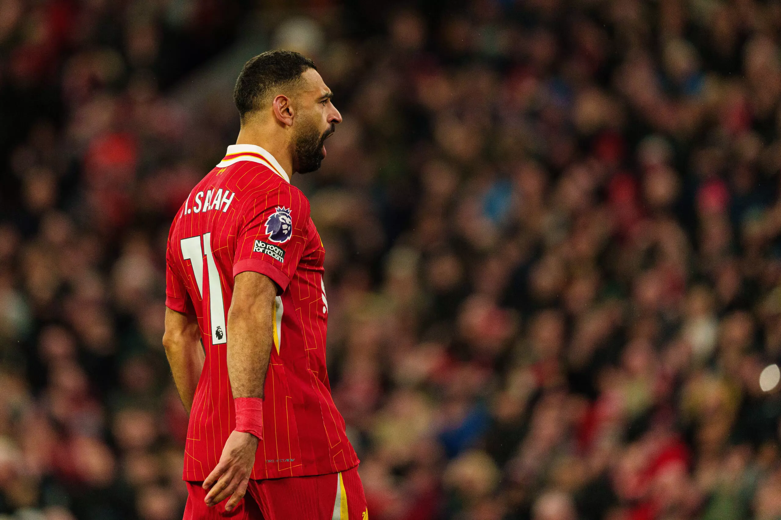 Fantasy Football Matchweek 17: Buy, Sell, Injury Report