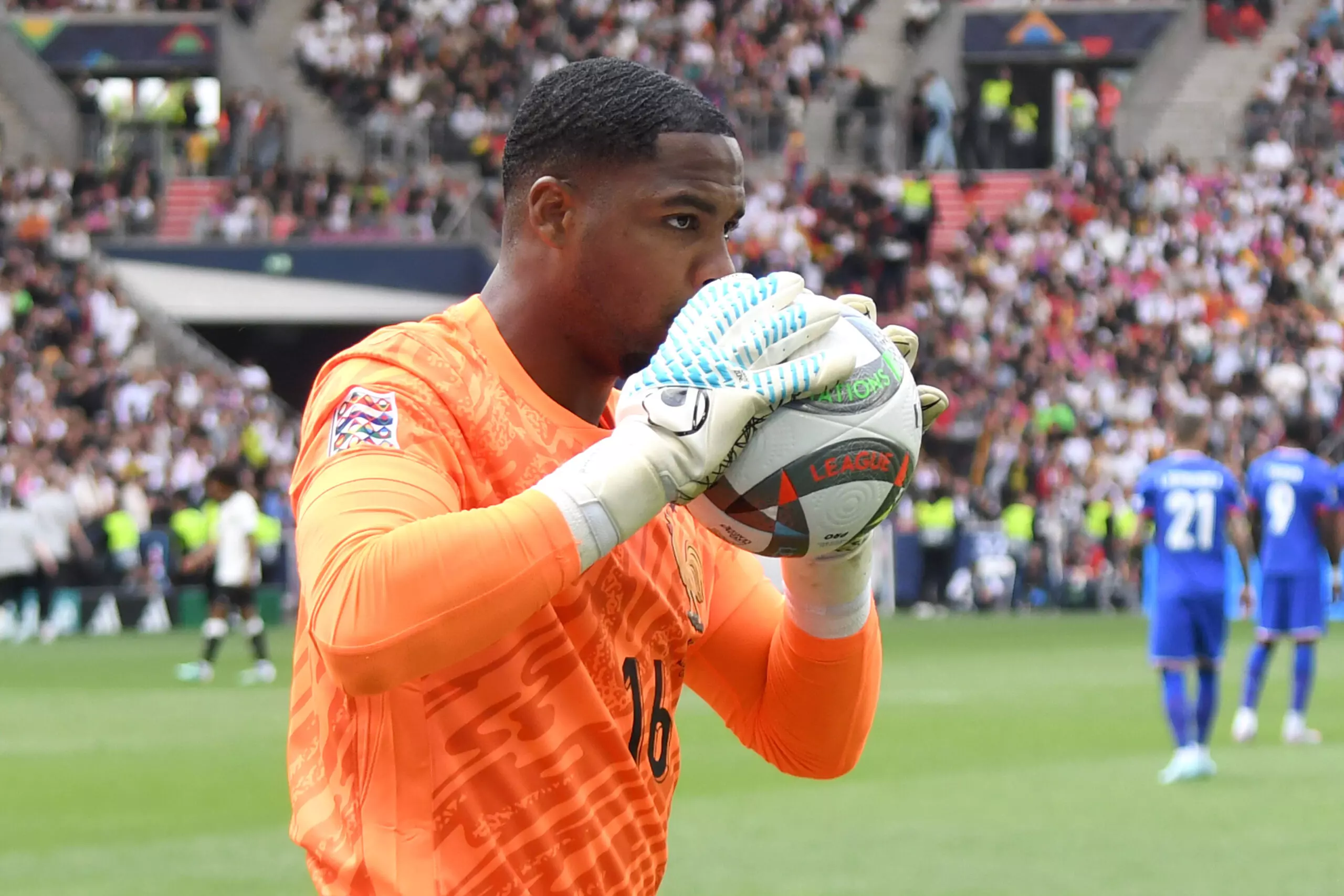 Will Chelsea Finalise the Mike Maignan Deal This Summer?