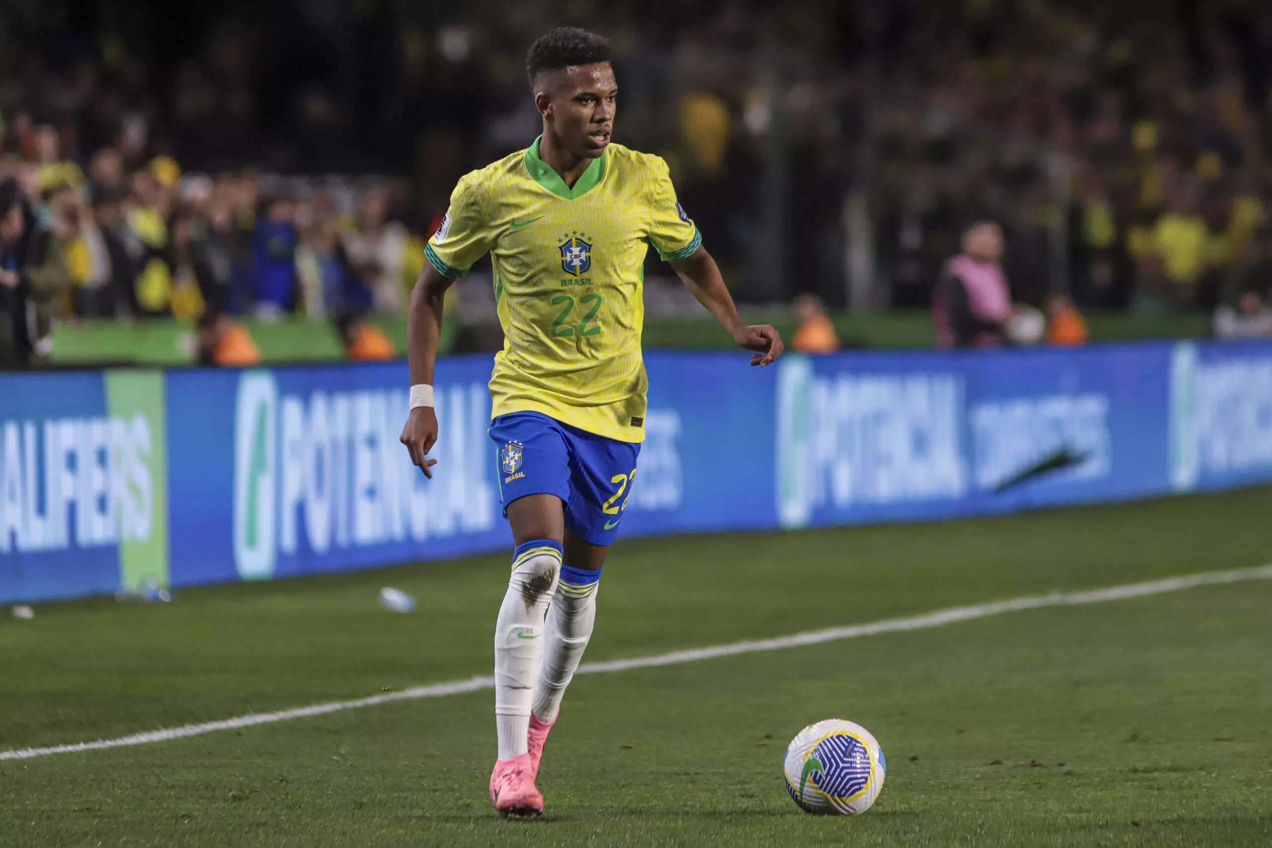 Kendry Paez Joins Strasbourg on Loan in Pivotal Step of Chelsea Journey