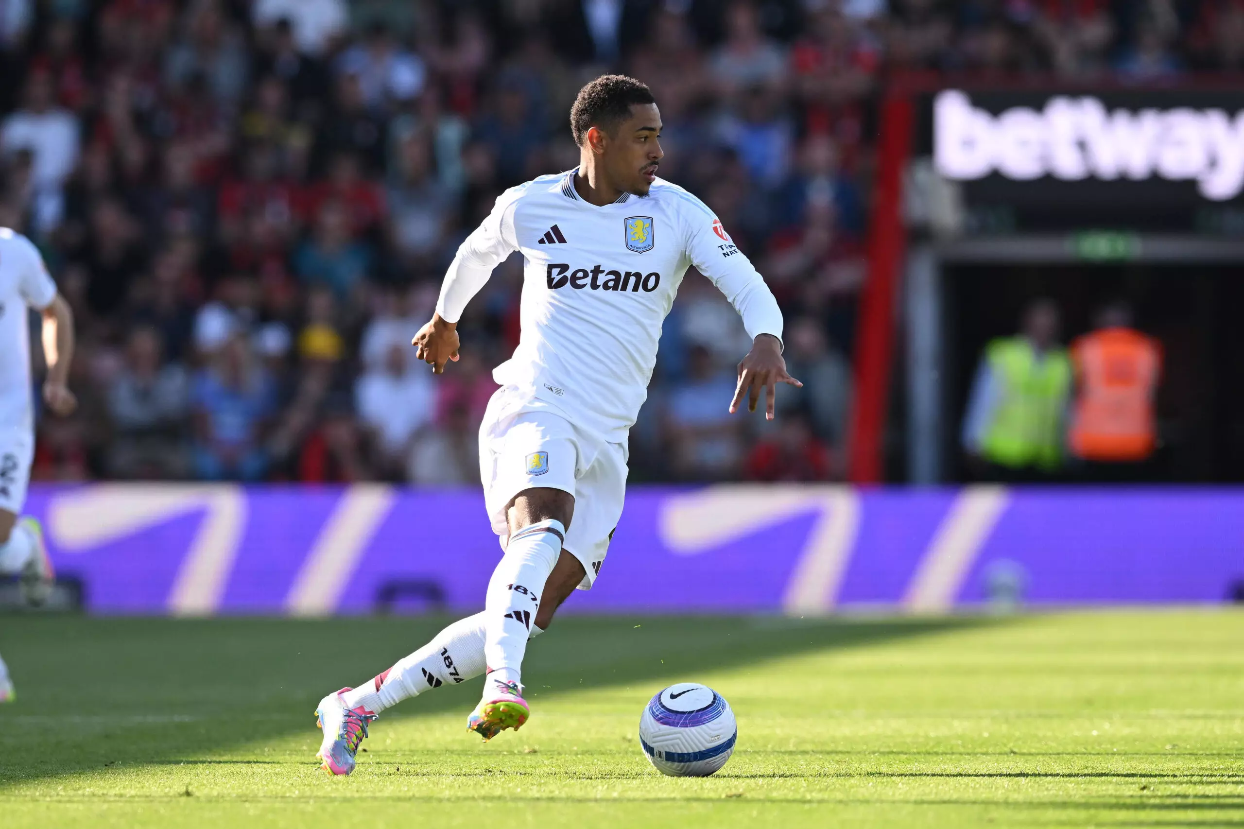 Nottingham Forest Make 28 G/A Versatile Premier League Midfielder ‘No.1 Target’ For Summer Window