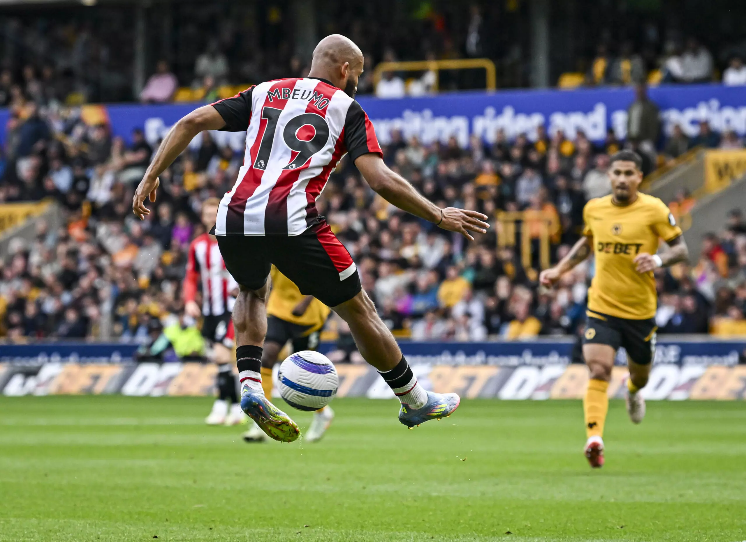 Manchester United Launch Massive Offer ‘Incredible’ Versatile Forward To Fire Up Their Attacking Force