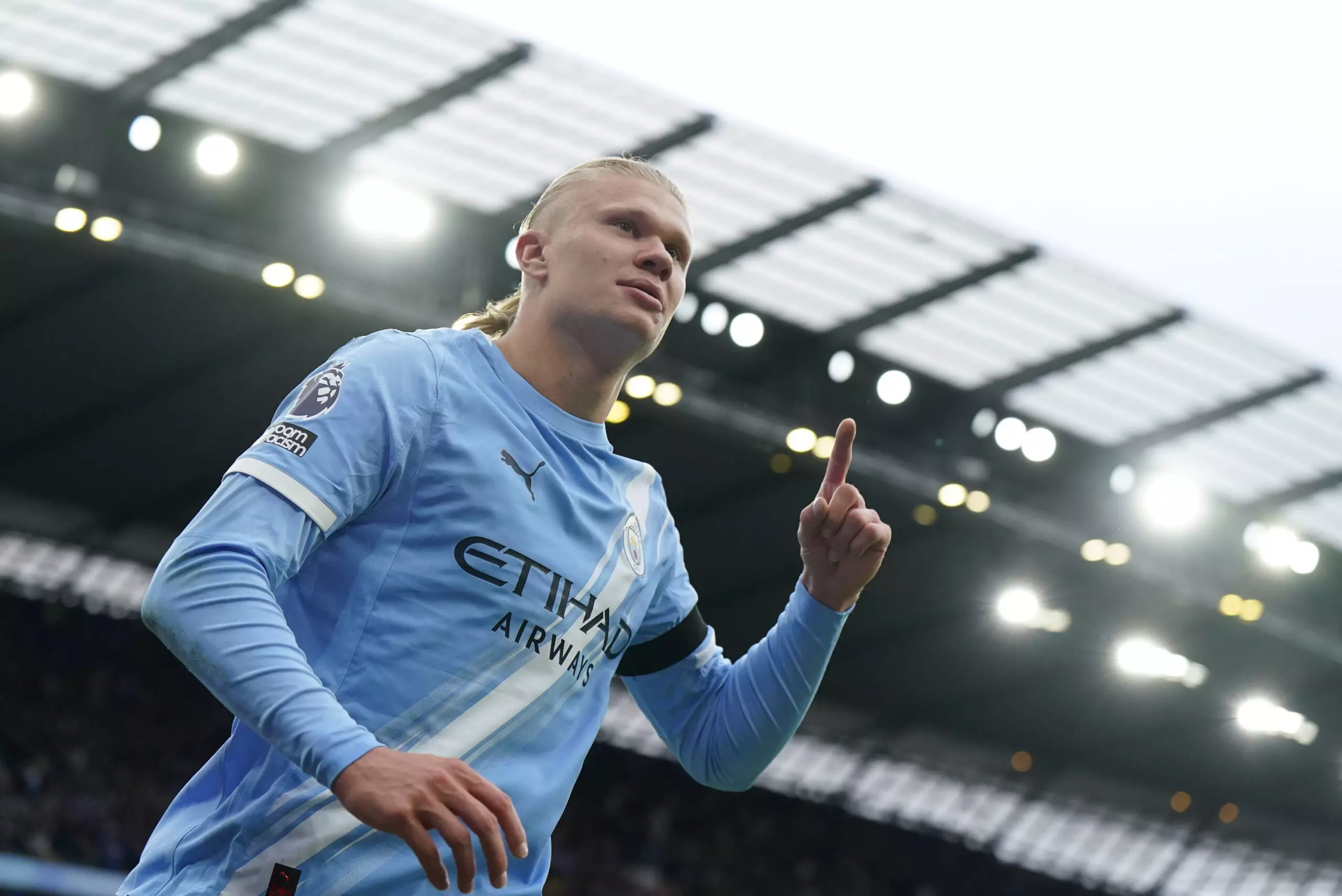 Erling Haaland Brace Exposes Glaring Manchester United Issue, Again