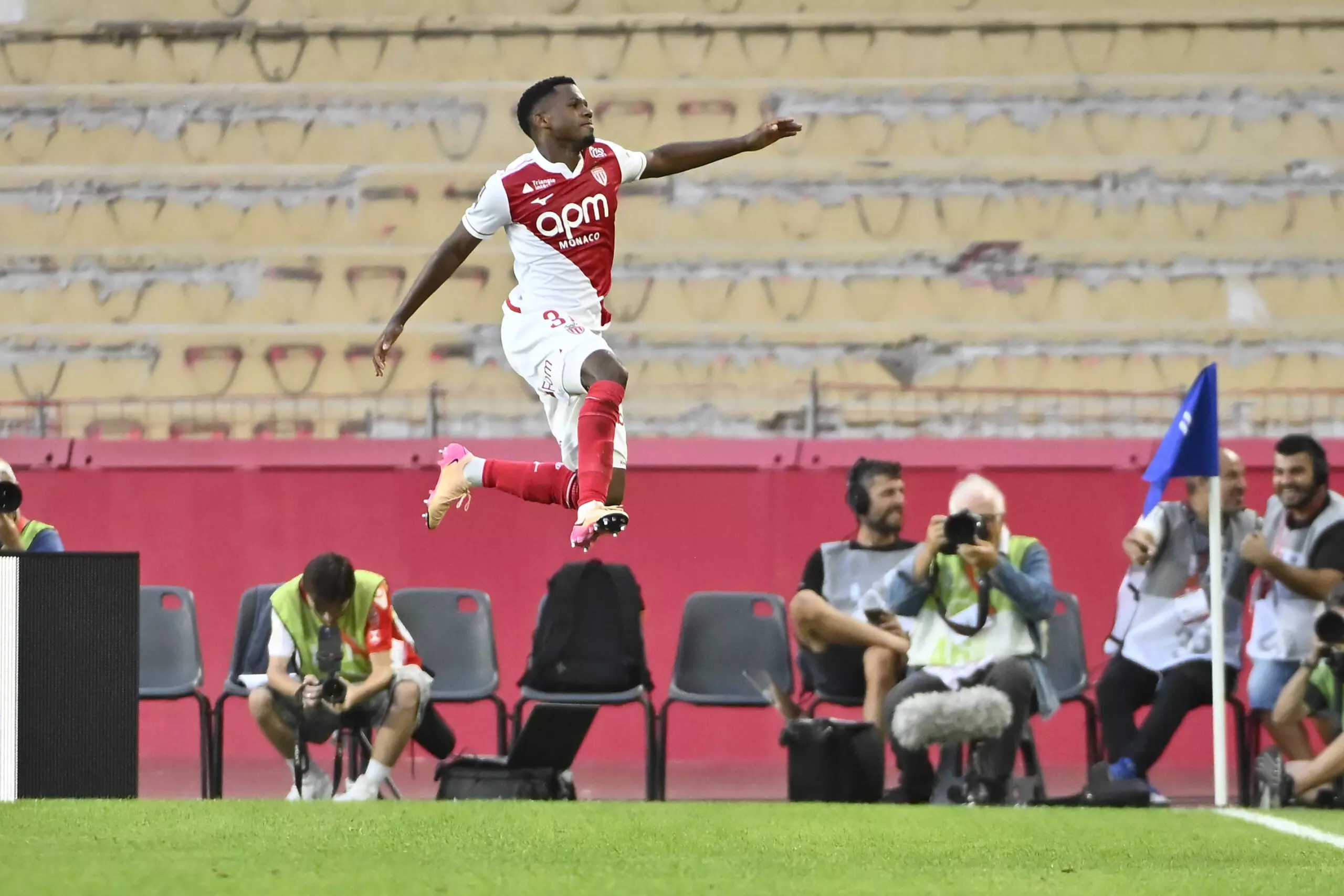 Monaco vs Manchester City: Three Key Factors to Consider, Predicted Lineups, Injuries