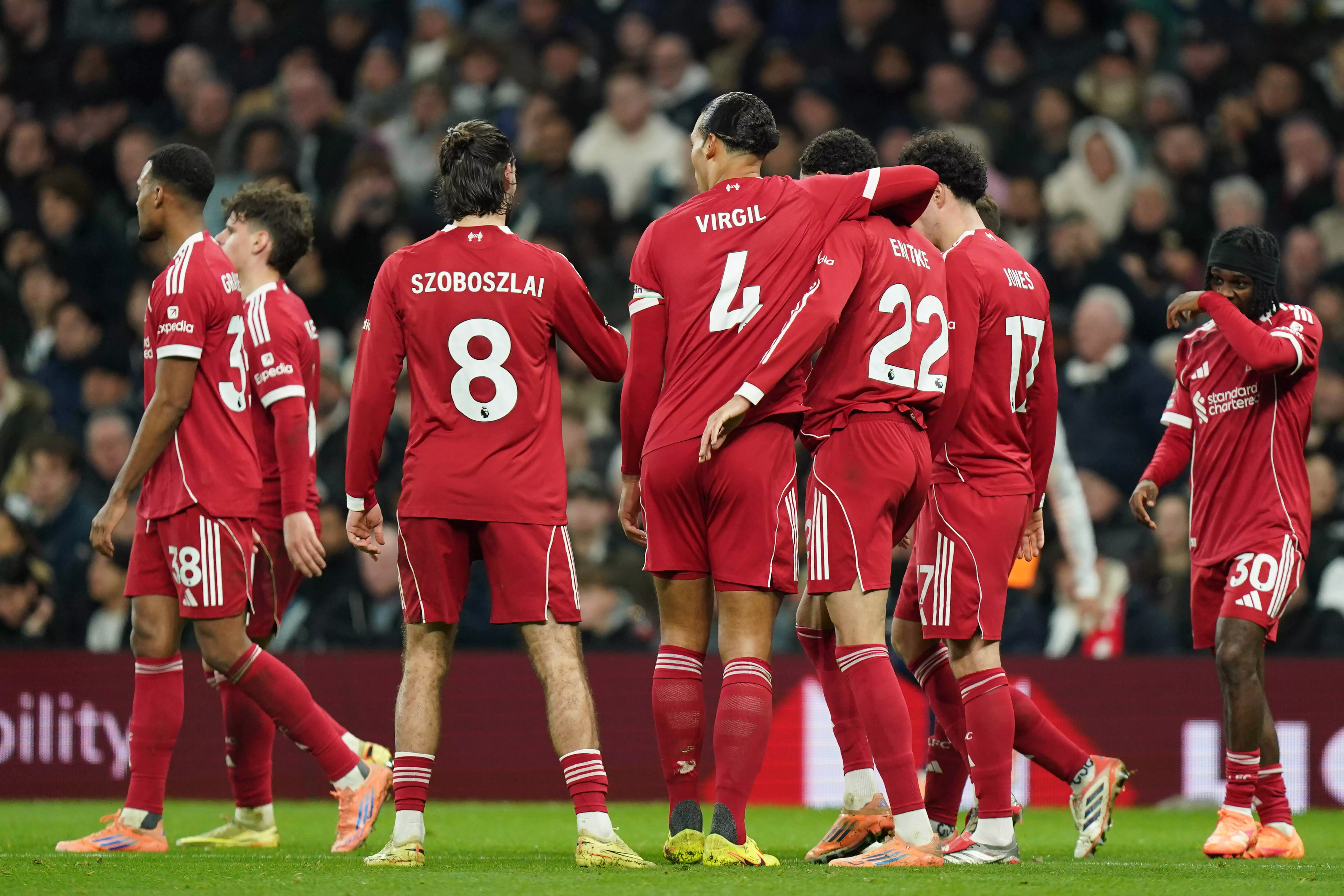 Fantasy Football Matchweek 18: Buy, Sell, Injury Report