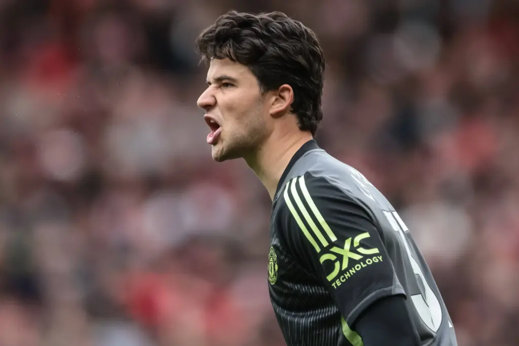 Onana vs Lammens: The Ultimate Goalkeeping Transformation Behind Manchester United’s Champions League Return