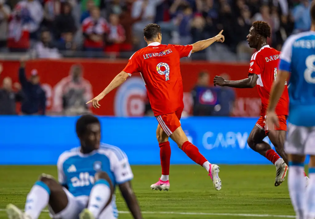 Robert Lewandowski Brace