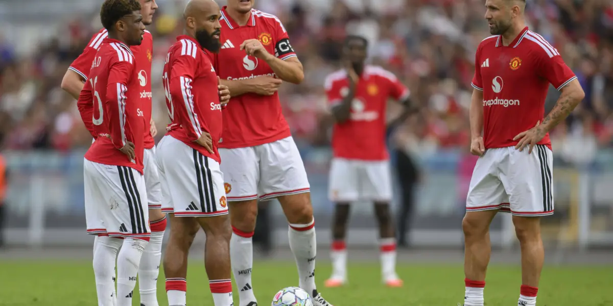 Manchester United Transfer News: A Lot Of Bids But Not Enough Action As The 2026/27 Season Nears Closer