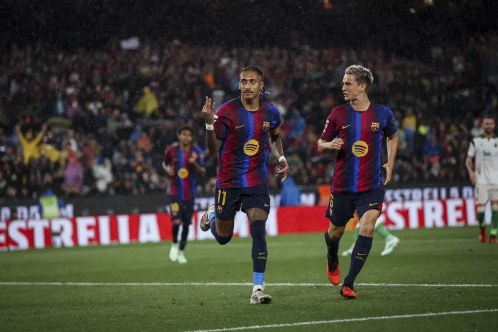 Barcelona vs Real Madrid - Early Season Starts