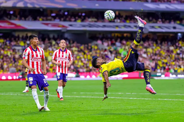 Americas Football Round-Up: Miguel Borja’s Bicycle Kick Leads Club America to Draw Against Chivas